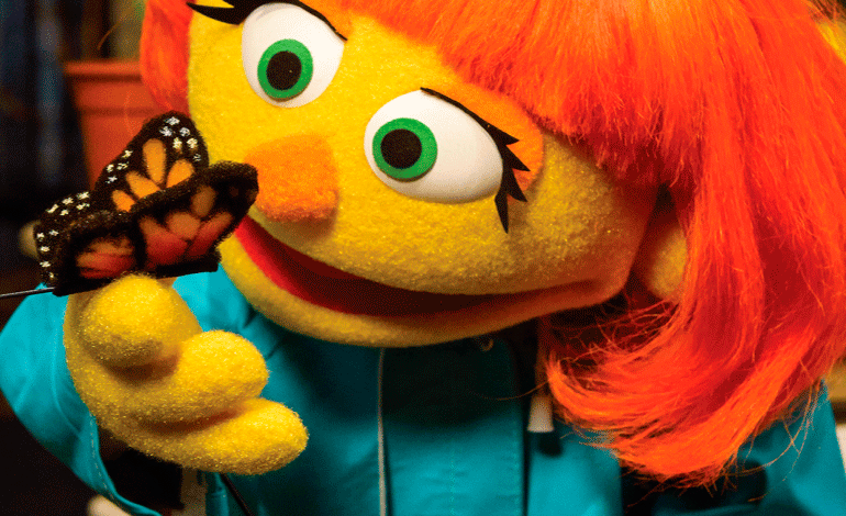 Julia, la primera muppet con autismo en Plaza Sésamo